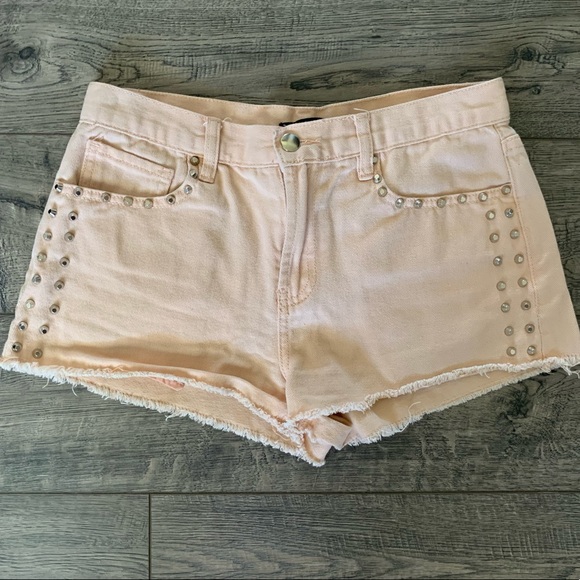 Forever 21 Pants - Forever 21 Pastel Salmon Distressed Studded Shorts